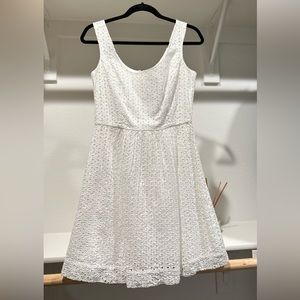 WHITE EYELET FIT N FLARE DRESS VINEYARD VINES (NWT)